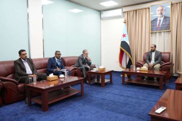 الأمين العام للمجلس الإنتقالي الجنوبي يلتقي منسق الشؤون الإنسانية للأمم المتحدة الأمين العام للمجلس الإنتقالي الجنوبي يلتقي منسق الشؤون الإنسانية للأمم المتحدة