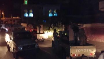 أنباء عن مغادرة قوات درع الوطن العاصمة المؤقتة عدن بكامل أسلحتها عقب لقاء الزبيدي والصبيحي أنباء عن مغادرة قوات درع الوطن العاصمة المؤقتة عدن بكامل أسلحتها عقب لقاء الزبيدي والصبيحي