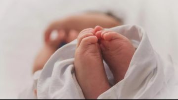 الأطباء في دولة عربية يحذرون من (عادة قديمة) تقتل الرضع الأطباء في دولة عربية يحذرون من (عادة قديمة) تقتل الرضع