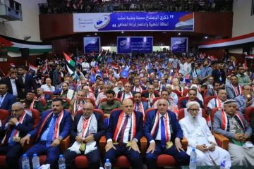 بعد تسليم حضرموت والمهرة للانتقالي.. حزب الإصلاح يعلن إطلاق خطة شاملة لتصحيح المسار بعد تسليم حضرموت والمهرة للانتقالي.. حزب الإصلاح يعلن إطلاق خطة شاملة لتصحيح المسار