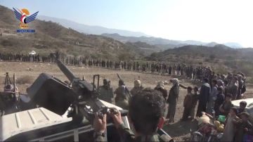 وقفتان مسلحتان في الحيمة الخارجية بمحافظة صنعاء تأكيدا للجهوزية وقفتان مسلحتان في الحيمة الخارجية بمحافظة صنعاء تأكيدا للجهوزية