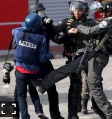 مختص:قانون إغلاق وسائل الإعلام يكشف خشية إسرائيل من كشف حجم الجرائم في غزة