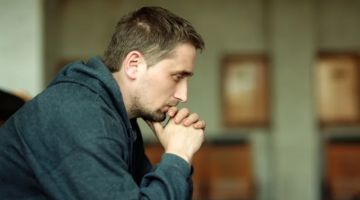 العزوبية تؤثر على اختيارات الحب.. لماذا نقبل بما نرفضه عادة؟ دراسة تكشف