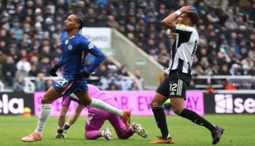 تشيلسي يهرب من ملعب 