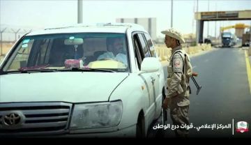 توتر متصاعد في العبر.. قوات درع الوطن تمنع رفع علم الجنوب وتنزله من مواقع سيطرة الانتقالي توتر متصاعد في العبر.. قوات درع الوطن تمنع رفع علم الجنوب وتنزله من مواقع سيطرة الانتقالي