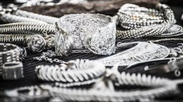 سعر الفضة اليوم الخميس 11 ديسمبر 2025 في مصر: استقرار نسبي وتحركات طفيفة سعر الفضة اليوم الخميس 11 ديسمبر 2025 في مصر: استقرار نسبي وتحركات طفيفة