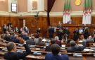 البرلمان الجزائري يصادق على قانون تجريم الاستعمار الفرنسي