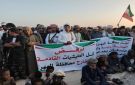  وقفة حاشدة في المهرة تطالب برحيل القوات غير المحلية وتؤكد تمسكها بالهوية اليمنية