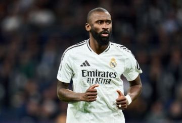 ريال مدريد يفقد خدمات لاعبه روديغر حتى نهاية الموسم نتيجة الإصابة 