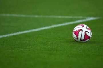 موعد مباراة القادسية والخلود في الدوري السعودي والقنوات الناقلة