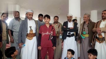 المداني والنقيب يتفقدان سير الأنشطة والدورات الصيفية في مديرية شعوب المداني والنقيب يتفقدان سير الأنشطة والدورات الصيفية في مديرية شعوب