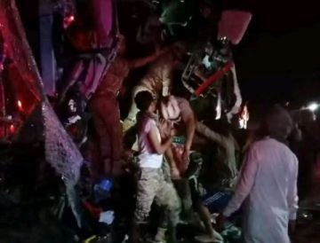 حضرموت.. حادث مروع يخلف وفيات وإصابات في تصادم حافلتين بمفرق العبر