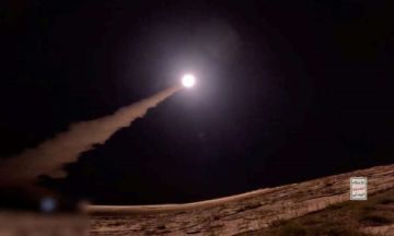 الحوثيون يعلنون استهداف مطار بن غوريون بصاروخ فرط صوتي