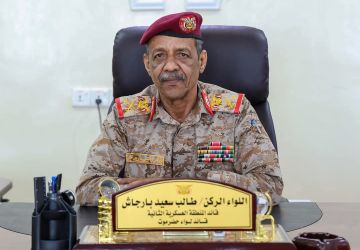 قائد المنطقة العسكرية الثانية يُهنئ نادي التضامن بفوزه ببطولة الذكرى التاسعة لتحرير ساحل حضرموت قائد المنطقة العسكرية الثانية يُهنئ نادي التضامن بفوزه ببطولة الذكرى التاسعة لتحرير ساحل حضرموت