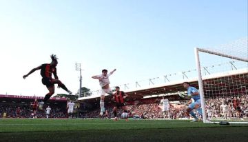 أستون فيلا يتشبث بحلم الأبطال على حساب بورنموث