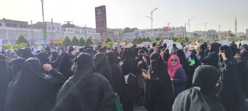 انطلاق وقفة احتجاجية لنساء عدن للمطالبة بالخدمات وتحسين الوضع المعيشي