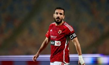 برسالة مؤثرة.. معلول يعلن انتهاء مسيرته مع الأهلي ويودع جماهيره