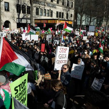 تظاهرة ضخمة في لاهاي تندد بالعدوان الإسرائيلي وتطالب بمحاسبة الاحتلال