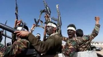 صحفي يمني: دعوة الحوثيين للنفير العام تثير التساؤلات في ظل توقف الهجمات الأمريكية