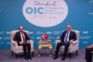 وزير الخارجية يبحث مع نظيره التركي سبل تعزيز وتطوير العلاقات الثنائية