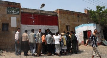 اللجنة الوطنية للتحقيق تطلع على أوضاع نزلاء السجن المركزي في تعز  اللجنة الوطنية للتحقيق تطلع على أوضاع نزلاء السجن المركزي في تعز