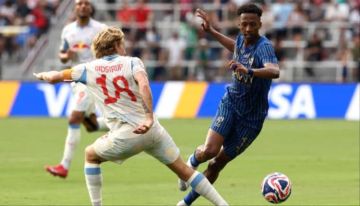الهلال يبقي على آمال التأهل بالتعادل مع سالزبورغ