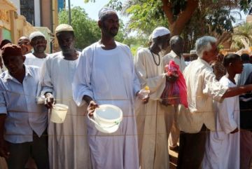 برنامج الأغذية العالمي: عدة مناطق في جنوب الخرطوم معرضة لخطر المجاعة برنامج الأغذية العالمي: عدة مناطق في جنوب الخرطوم معرضة لخطر المجاعة