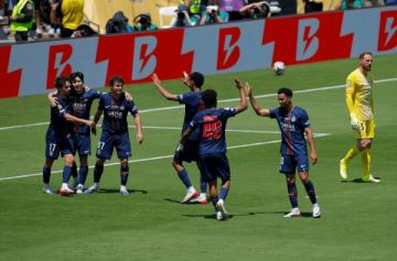 كأس العالم للأندية 2025.. باريس سان جيرمان يقسو على أتليتيكو مدريد برباعية كأس العالم للأندية 2025.. باريس سان جيرمان يقسو على أتليتيكو مدريد برباعية