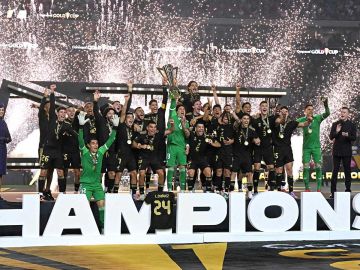 المنتخب المكسيكي يُتوّج بلقبه العاشر في بطولة الكأس الذهبية