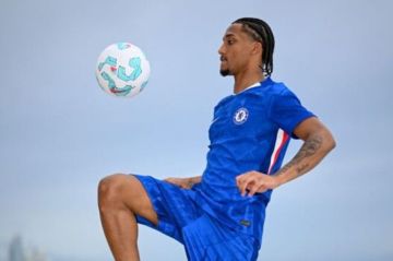 بيدرو يحصد جائزة أفضل لاعب في مباراة تشيلسي وفلومينينسي