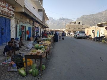 سكان سقطرى يشكون من تدهور الأوضاع المعيشية بسبب ارتفاع الأسعار