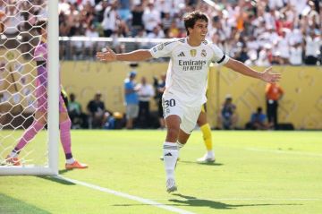 جارسيا يفتتح التسجيل لريال مدريد في شباك دورتموند جارسيا يفتتح التسجيل لريال مدريد في شباك دورتموند