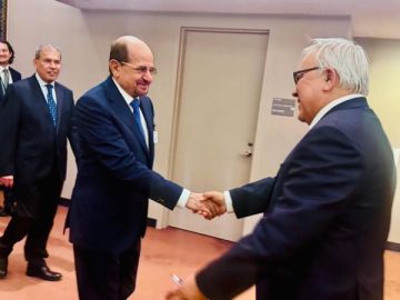 وزير الخارجية يبحث مع مسؤول روسي تطورات أزمة اليمن وزير الخارجية يبحث مع مسؤول روسي تطورات أزمة اليمن