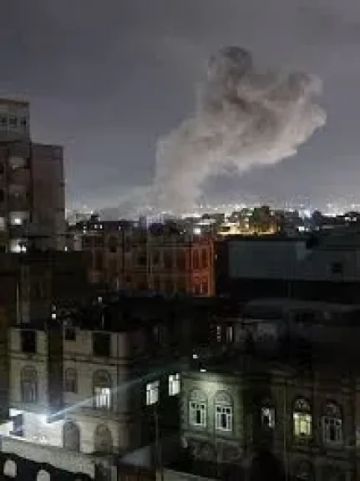 غارات عنيفة على صنعاء.. وانفجارات تهز جنوب العاصمة غارات عنيفة على صنعاء.. وانفجارات تهز جنوب العاصمة