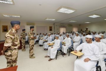 سلاح الجو السلطاني العماني يبدأ إجراءات التوظيف للضباط المرشحين الطيارين والجويين
