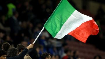 رابطة المدربين الإيطاليين تطالب بإيقاف 