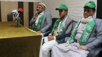 اجتماع في تعز لمناقشة الخطة الأمنية لتأمين فعاليات المولد النبوي اجتماع في تعز لمناقشة الخطة الأمنية لتأمين فعاليات المولد النبوي