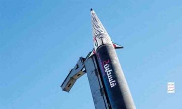 الحوثيون يعلنون استهداف مطار بن غوريون بصاروخ باليستي فرط صوتي