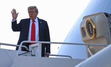 ترامب يقول إن كييف ستقرر القضايا الخاصة بالأراضي ويصف بوتين بـ الذكي ترامب يقول إن كييف ستقرر القضايا الخاصة بالأراضي ويصف بوتين بـ الذكي