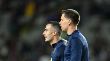 برشلونة يعلن رحيل حارسه بينيا على سبيل الإعارة
