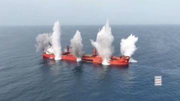 تحريك بوارج وخفض سقف الأرباح.. تصاعد القلق الأمريكي الغربي مع ترقب مرحلة اليمن البحرية تحريك بوارج وخفض سقف الأرباح.. تصاعد القلق الأمريكي الغربي مع ترقب مرحلة اليمن البحرية