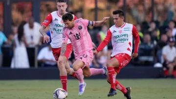 ميسي يتألق ويقود إنتر ميامي ضد لوس أنجلوس جالاكسي لانتصار تاريخي في الدوري الأمريكي