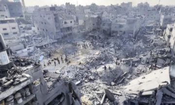 إسرائيل تكثف قصفها على مدينة غزة إسرائيل تكثف قصفها على مدينة غزة