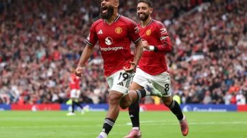 الدوري الإنجليزي.. مانشستر يونايتد ينتزع فوزه الأول في الموسم