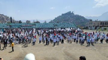 عرض شعبي لخريجي دورات طوفان الأقصى في حجة بمناسبة العيد الـ 11 لثورة 21 سبتمبر