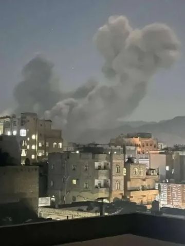 ”لماذا يُعاقب طفلٌ في صنعاء لأنه صوّر بيته المدمر؟ التفاصيل التي لم تُنشر!” ”لماذا يُعاقب طفلٌ في صنعاء لأنه صوّر بيته المدمر؟ التفاصيل التي لم تُنشر!”