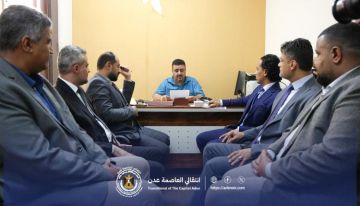 بحضور السقاف.. صلاح العاقل يستلم مهام نائب وزير الإعلام والثقافة والسياحة بحضور السقاف.. صلاح العاقل يستلم مهام نائب وزير الإعلام والثقافة والسياحة