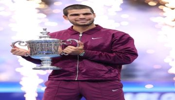 الإسباني ألكاراز يثأر من سينر ويتوج بلقب أمريكا المفتوحة للتنس (صور) الإسباني ألكاراز يثأر من سينر ويتوج بلقب أمريكا المفتوحة للتنس (صور)