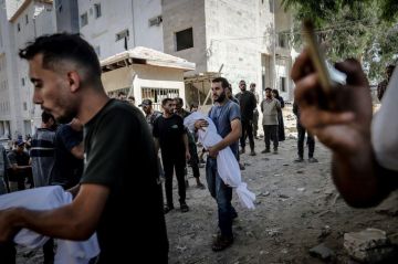 استشهاد 63 فلسطينيا بنيران جيش العدو الإسرائيلي في قطاع غزة منذ فجر اليوم