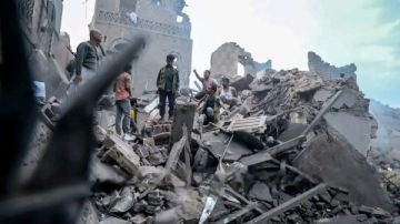 نقابة الصحفيين اليمنيين تدين الهجوم على مقر صحيفة 26 سبتمبر وتعتبره جريمة حرب